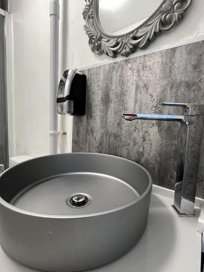 Ensuite Double Room, By Swansea University, Sketty, R2 Esterno foto