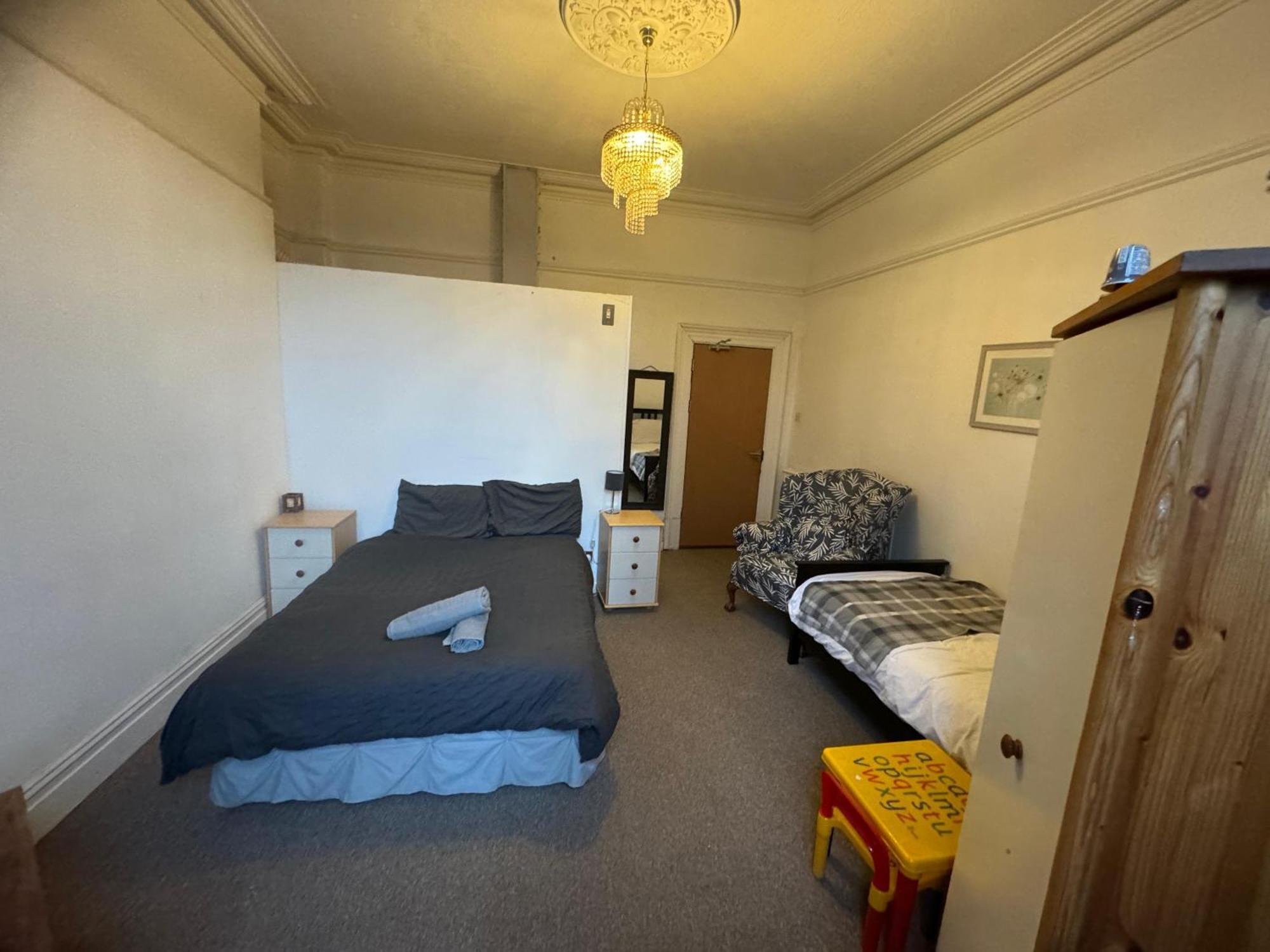 Ensuite Double Room, By Swansea University, Sketty, R2 Esterno foto